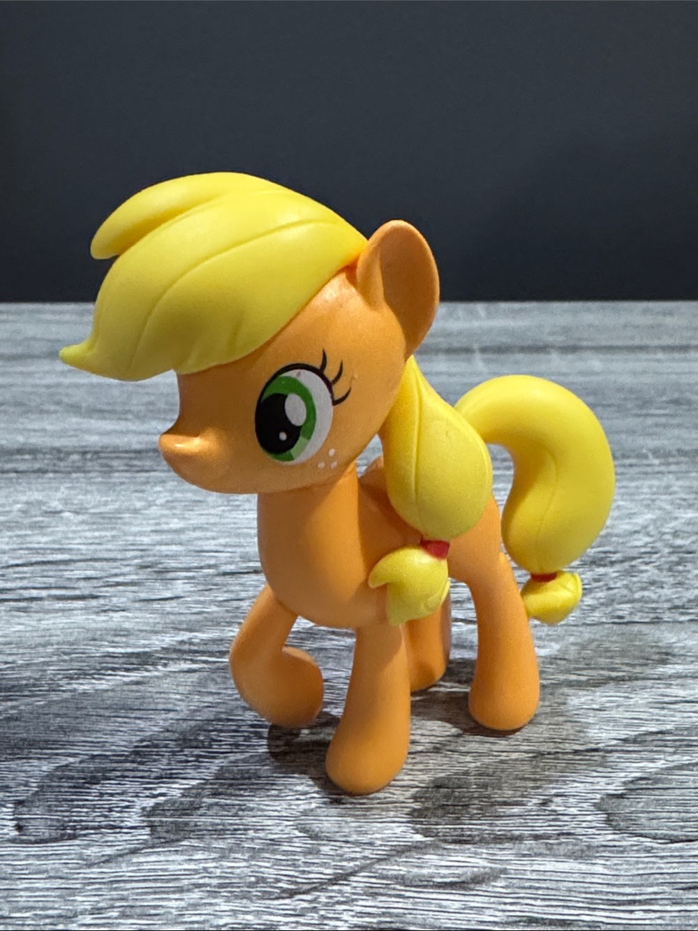 My Little Pony | Apple Jack (2017) - 4” Collectible Toy Pony